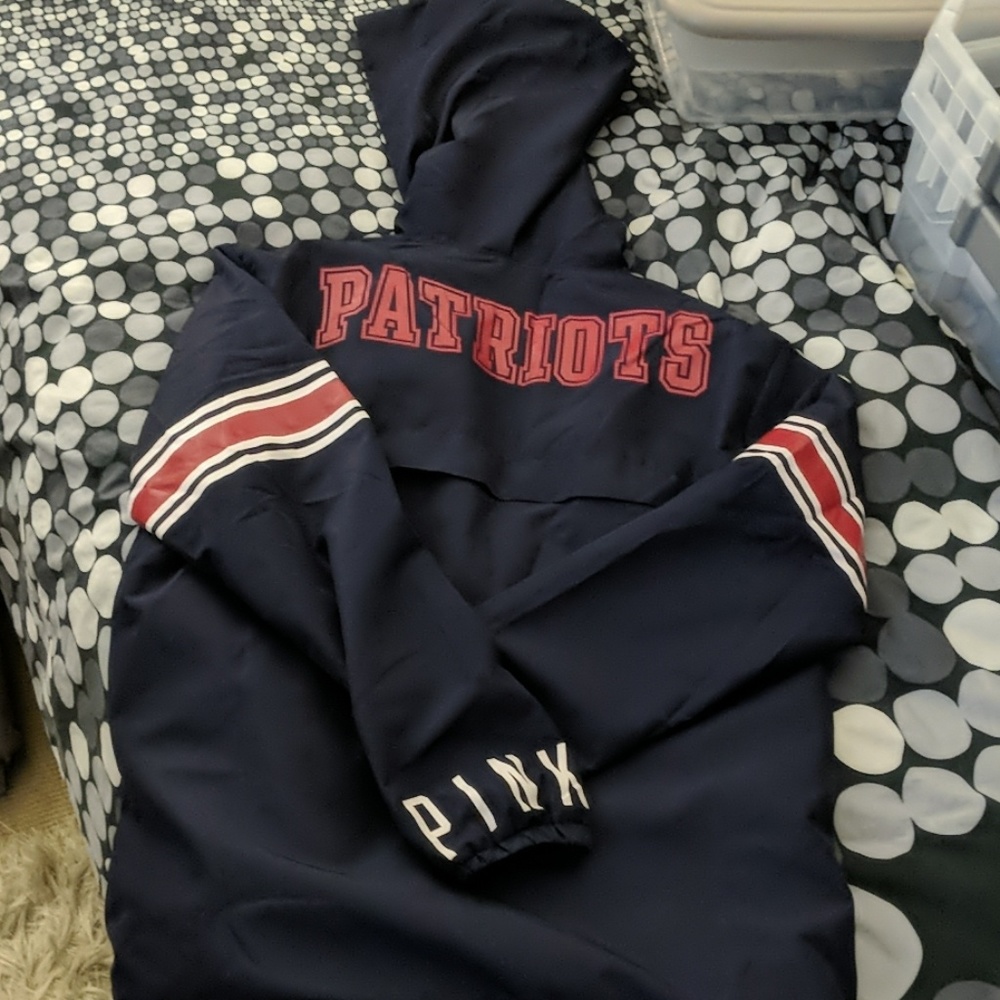 NWOT PINK Patriots pullover hoodie